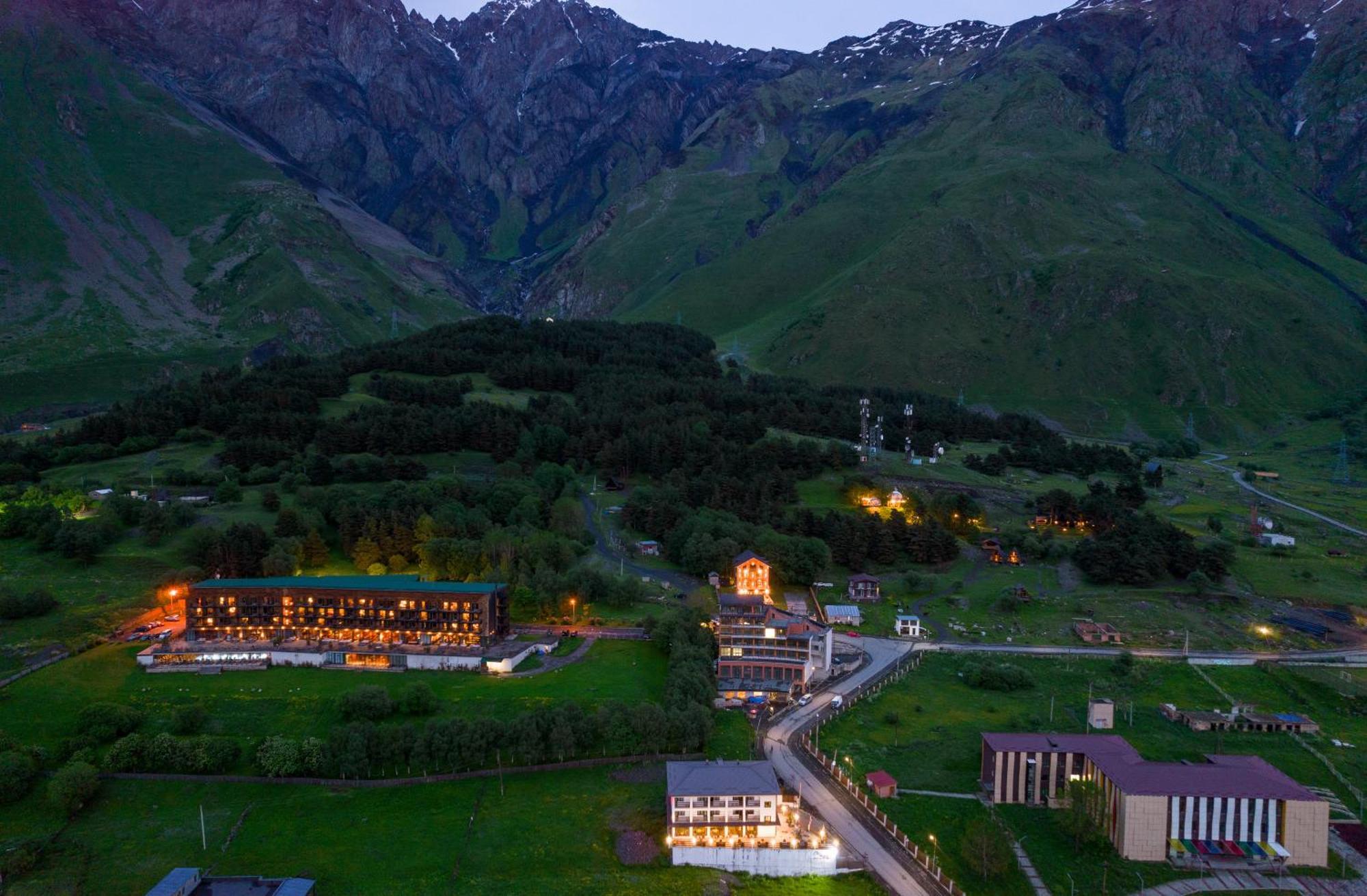 1740 Boutique Hotel Kazbegi Exterior foto